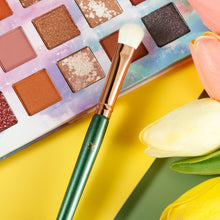 Load image into Gallery viewer, DE&#39;LANCI Professional Concealer Brush
